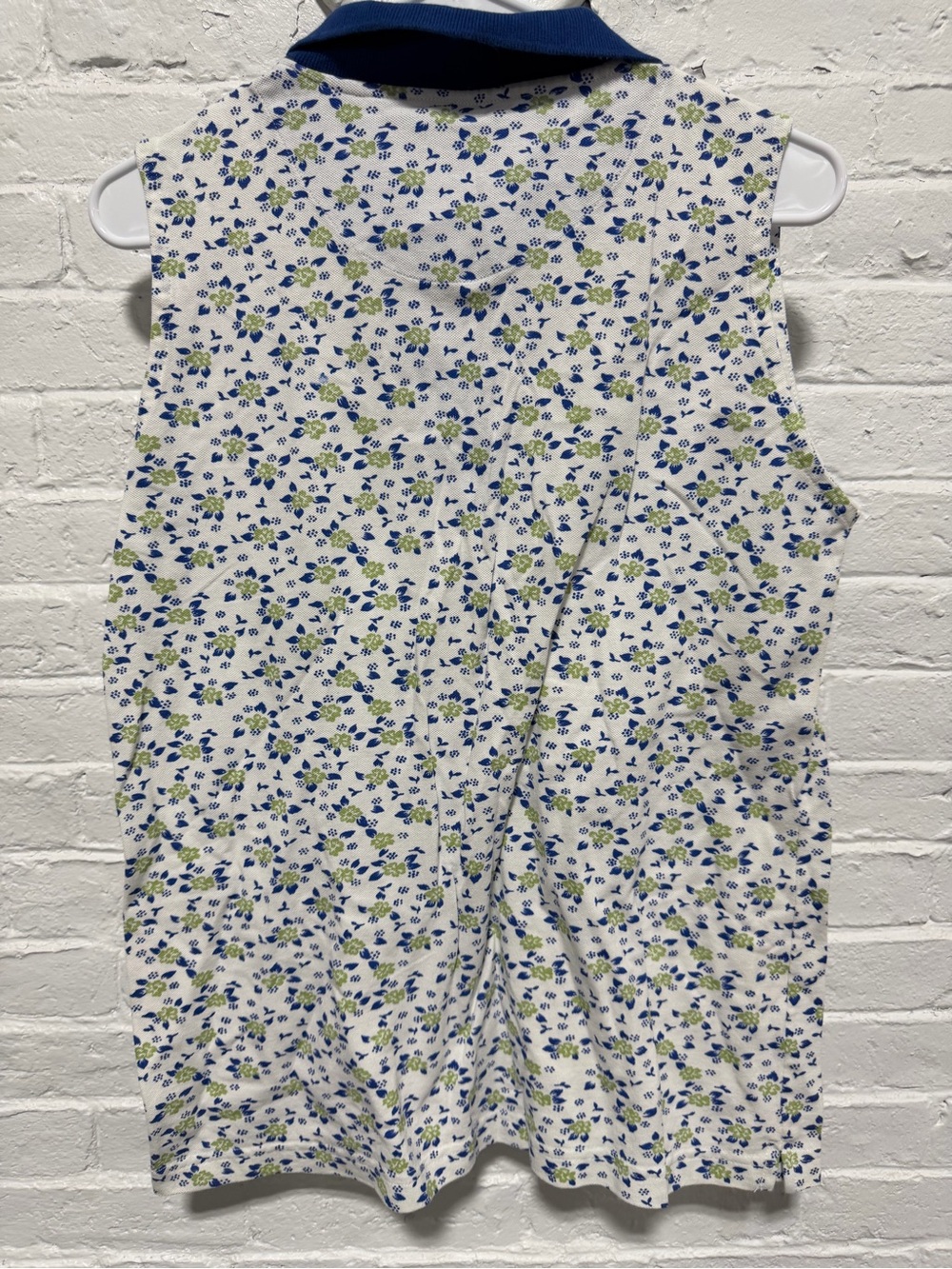 Faded Glory White Sleeveless Polo One-Piece with Blue & Green Floral Print